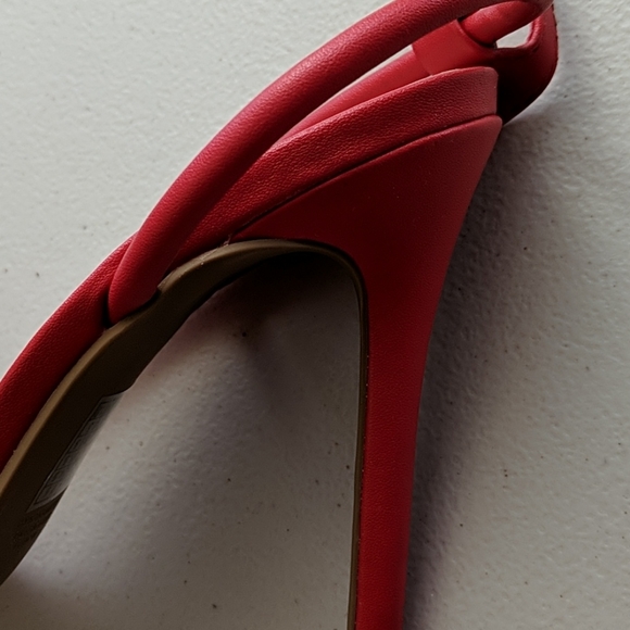 Forever 21 red 3" heel size 7.5 - Picture 5 of 5